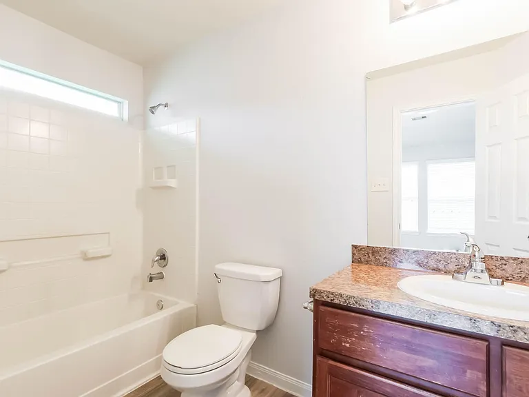 21718 Martin Grove Ct — Photo 15