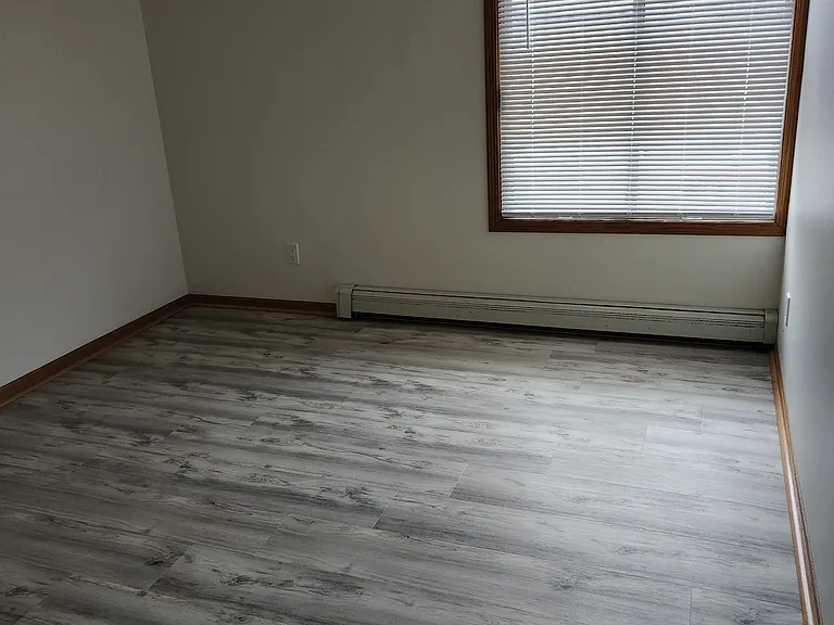 4812-24 N 104th St #6 — Photo 31