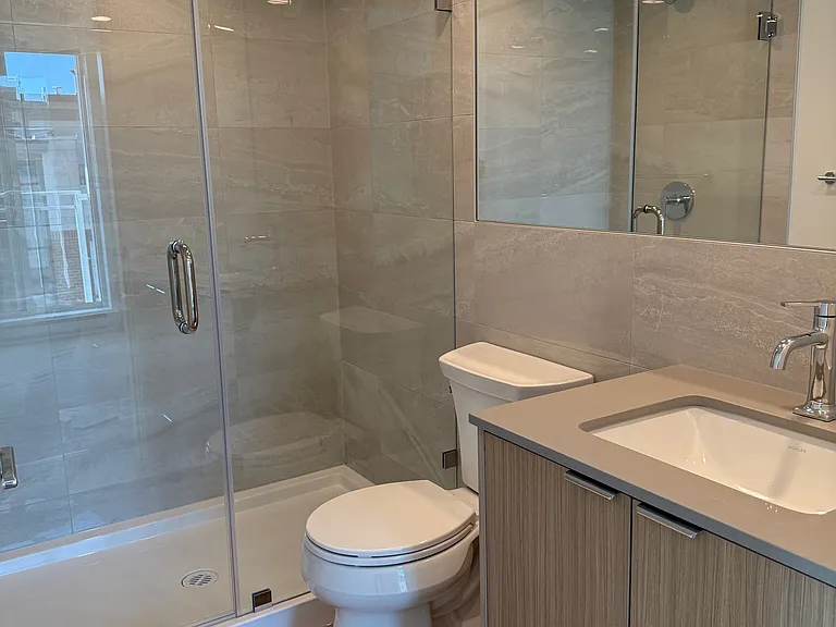 4488 Fraser St — Photo 28
