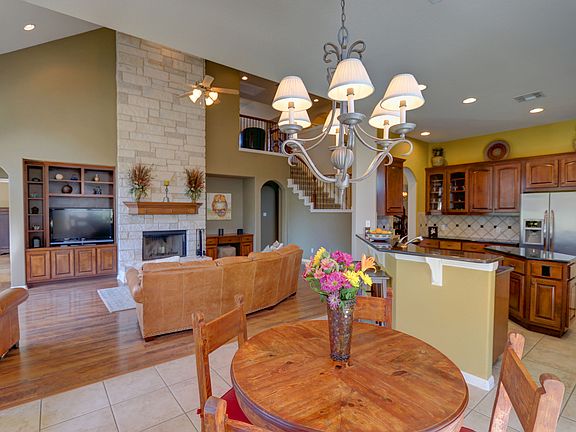 2nd image of 2902 Dunbar Ct