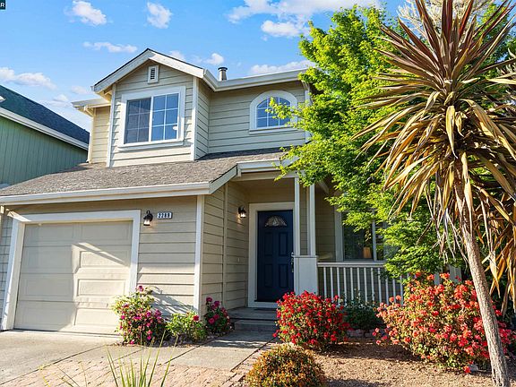5th image of 2289 Claiborne Cir