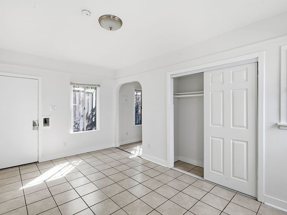 1st image of 1426 S Bonnie Brae St #1/8
