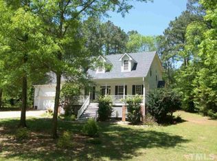 1129 Urania Dr, Raleigh, NC 27603