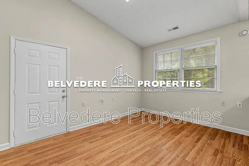 1 bed, 1.0 bath, 616 sqft, $1,300 — Photo 3