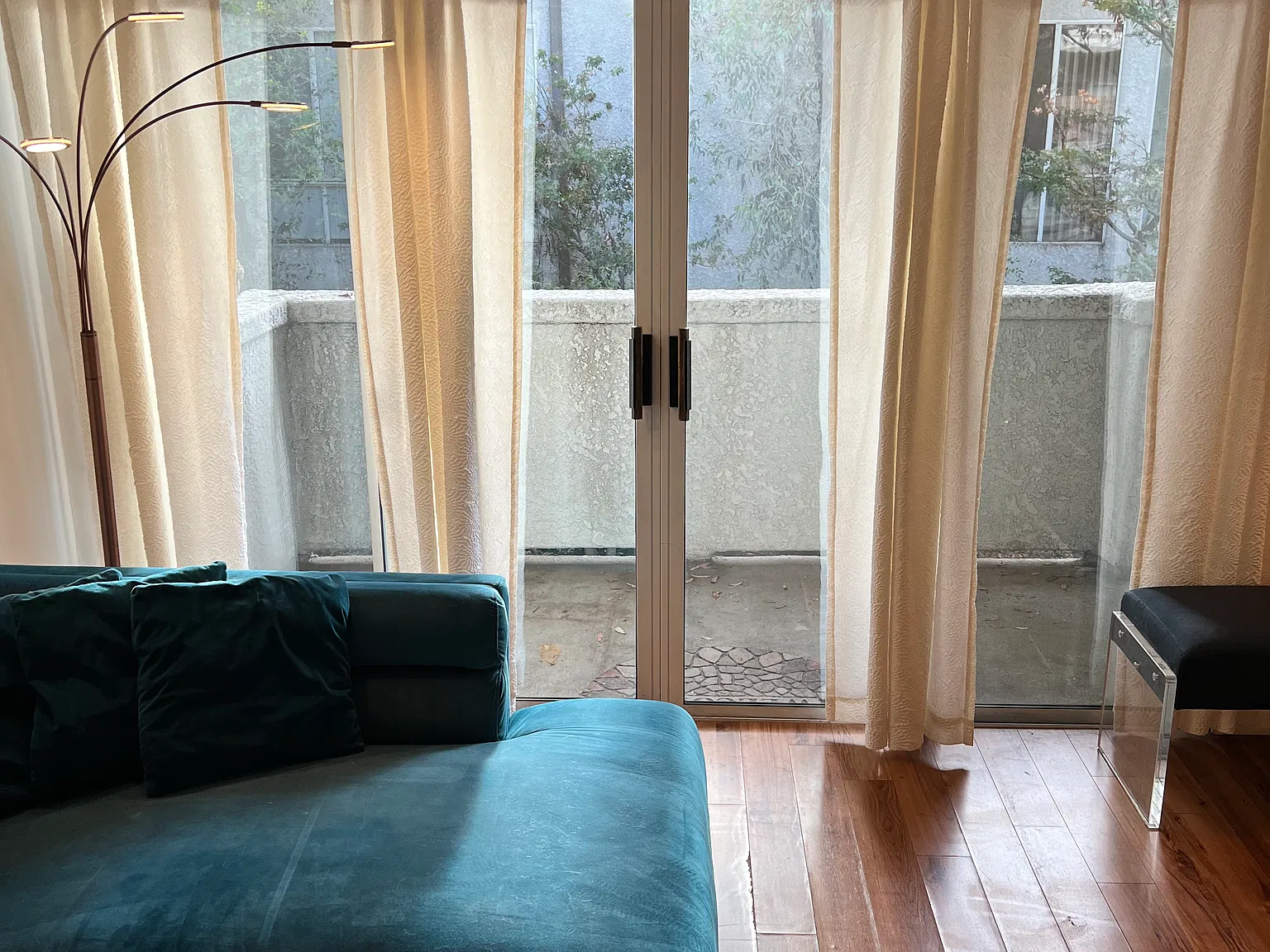 2 bed, 884 sqft, $2,900 — Photo 4