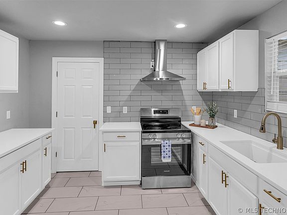 2nd image of 4681 N Boulder Ave