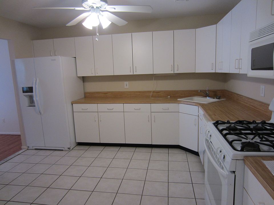1st image of 107 Alicia Dr