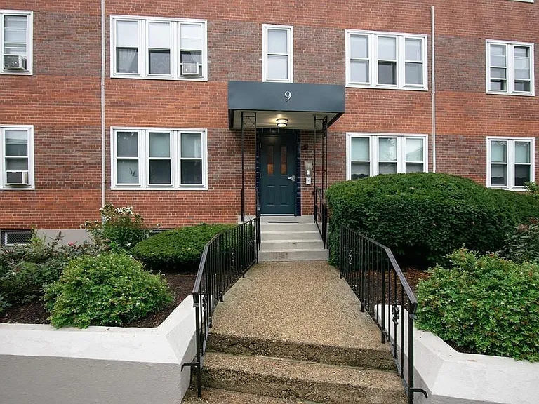 Twomey Ct — Photo 10