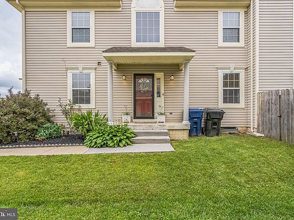 3rd image of 128 Dogwood Dr