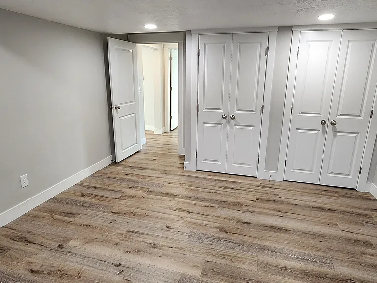 1552 S 210 W — Photo 8
