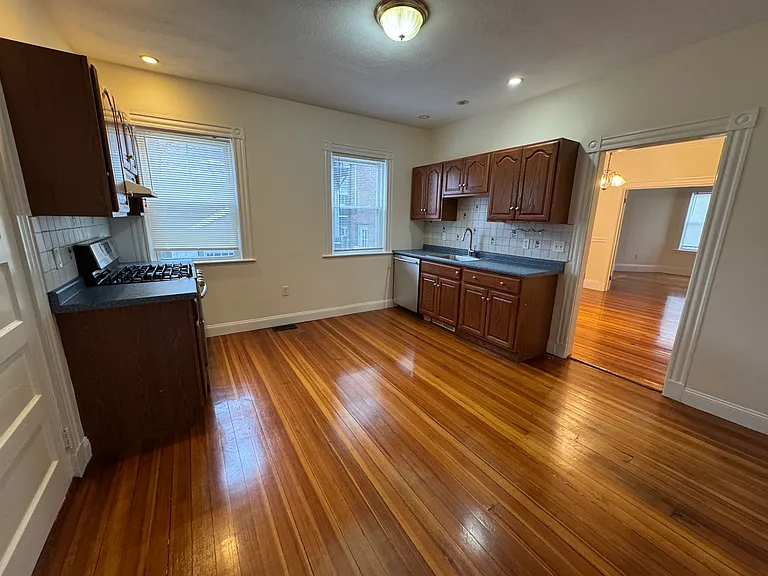 163 Belmont St #1 — Photo 7