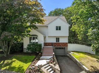 41 Juniper Ln, Newton, MA 02459