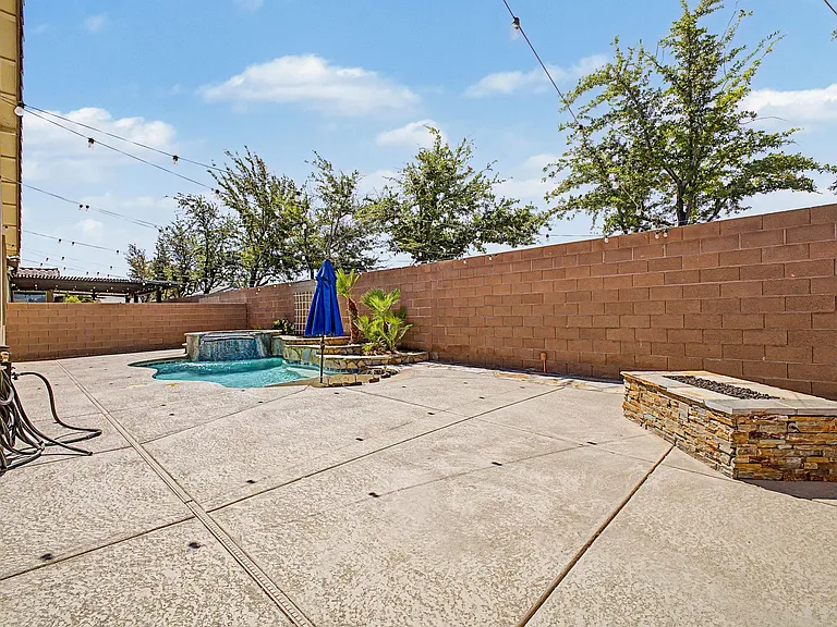 3777 Toscanella Ave — Photo 32