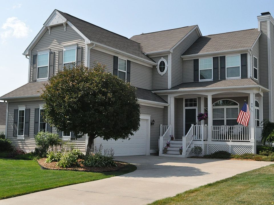 1st image of 90 Island Lake Cres