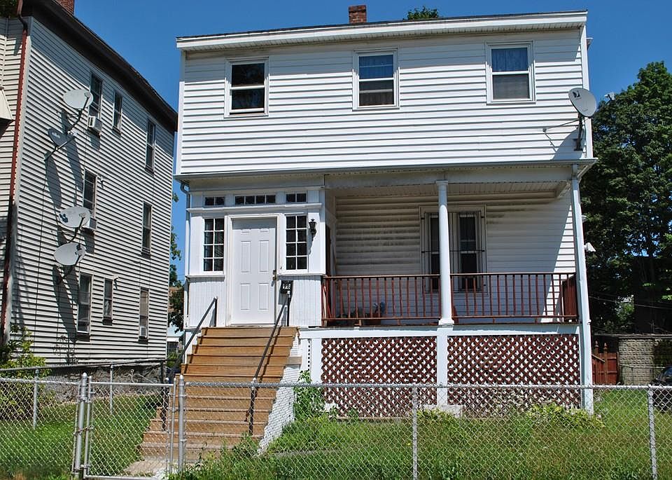 2nd image of 98 Millet St