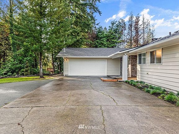 5th image of 3461 Indian Creek Dr