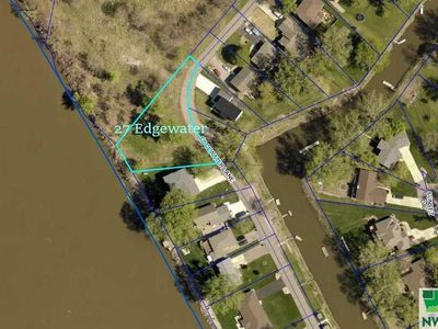 27 Edgewater Ln, Dakota Dunes, SD, 57049