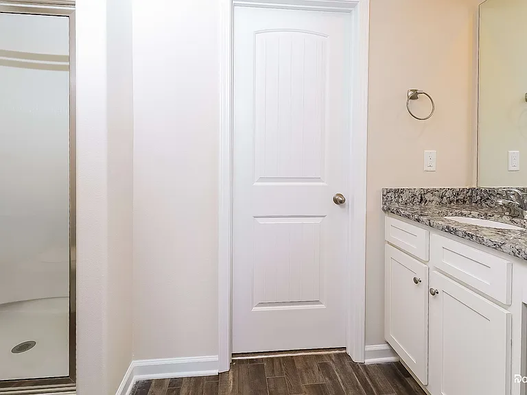 375 Kenyon Dr — Photo 9