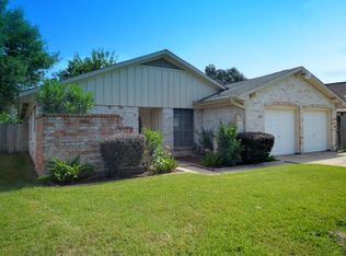 10111 Newdale Dr, Houston, TX 77099