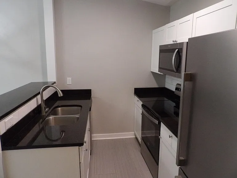 609 Taylor Ave — Photo 26