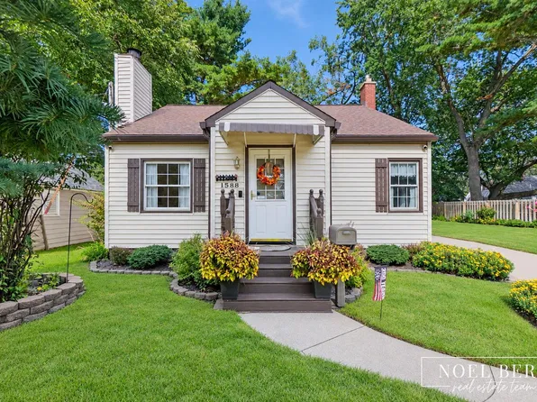 1588 Montague Ave, Muskegon, MI 49441