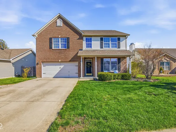 5778 Arlington Dr, Plainfield, IN 46168