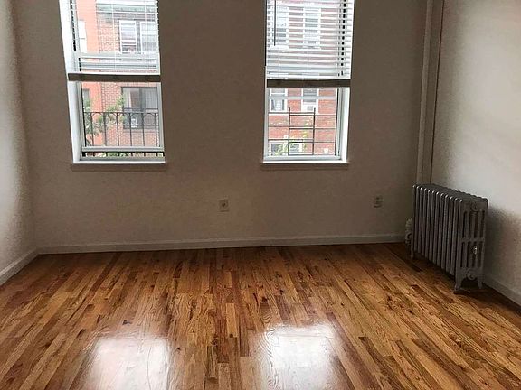 2nd image of 251 Jefferson St APT 2L
