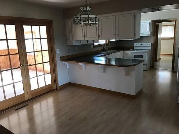 Kitchen & Dining room