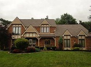 18 Crystal Tree Ct, Buffalo, NY 14224