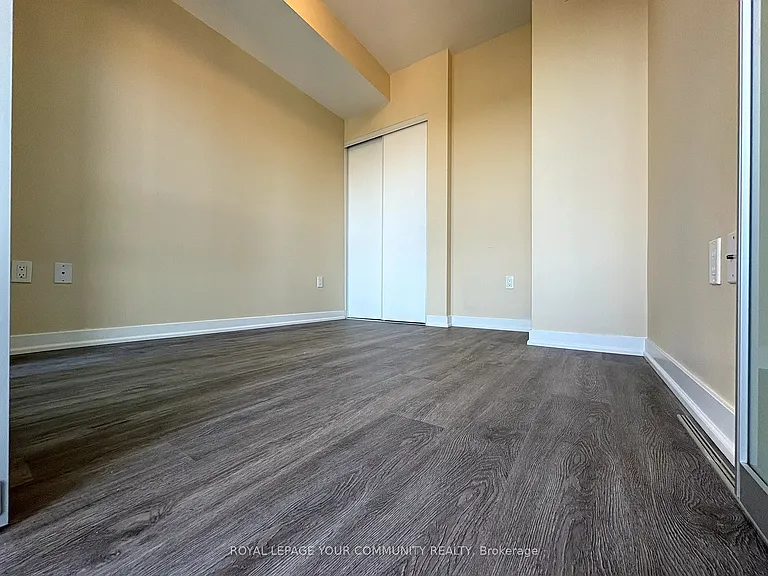 1 Yorkville Ave #1509 — Photo 15