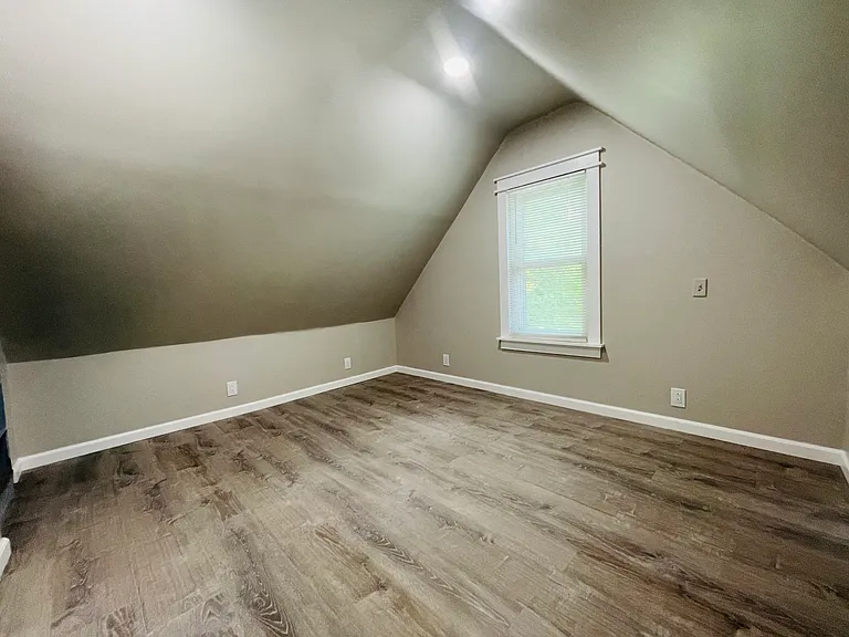 9809 Baltic Rd — Photo 27