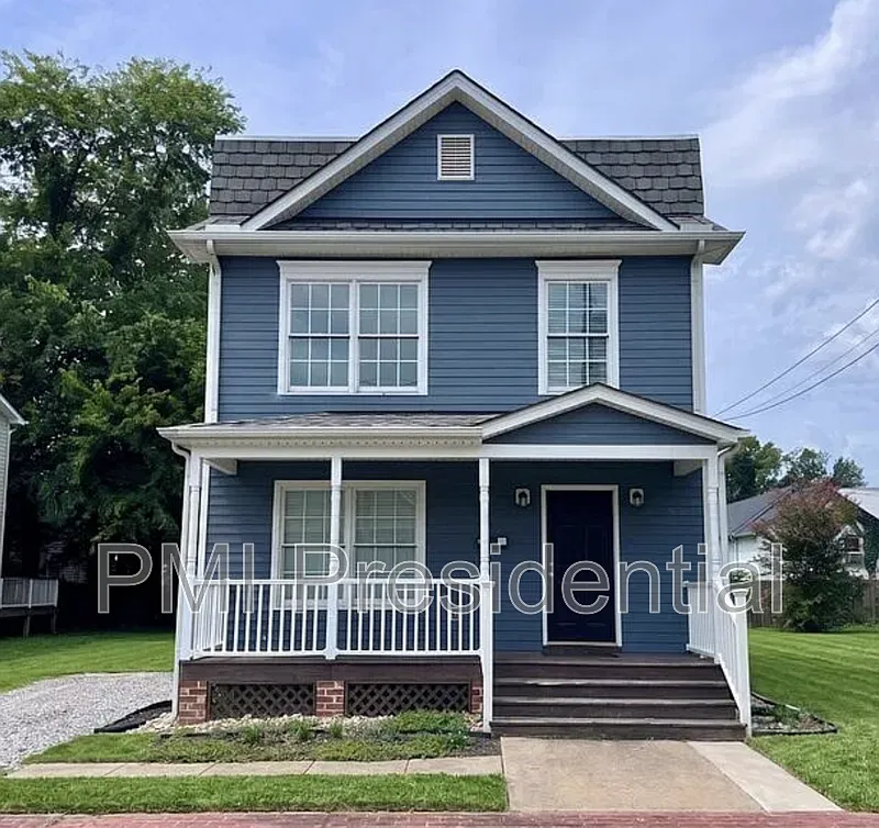 4 bed, 2.5 bath, 1892 sqft, $2,450 — Photo 1