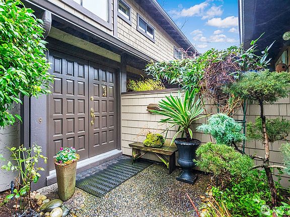 2nd image of 11804 Stendall Drive N