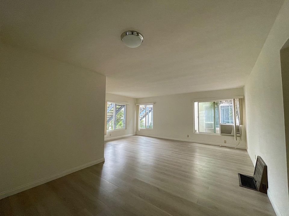 1st image of 238 Fair Oaks Ave