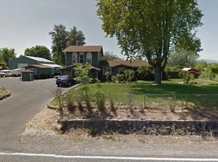 930 Schroeder Ln, Grants Pass, OR