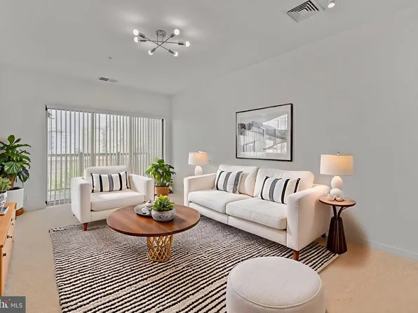 8045 Newell St APT 519, Silver Spring, MD 20910