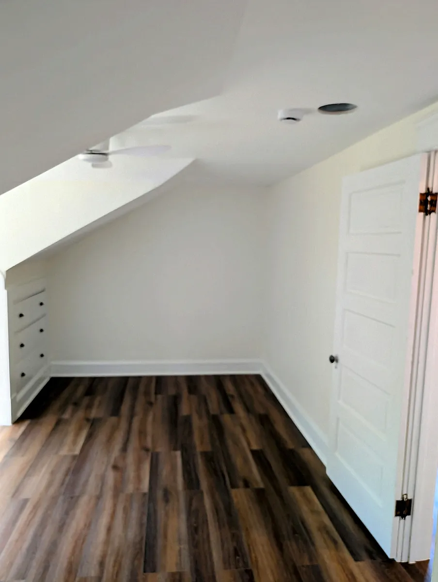 Photo 2 of 9 - 3303 West Blvd #3 - Cleveland, OH Front bedroom with 6 large built in drawers - 3303 West Blvd #3