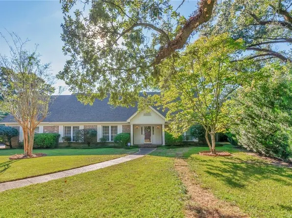 2006 Nandina Ct, Mobile, AL 36693