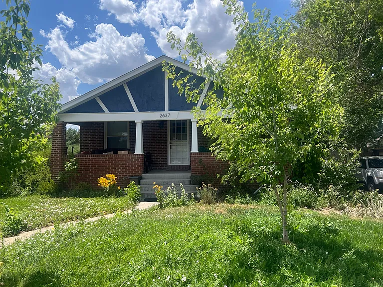 2637 N Garfield St — Photo 3