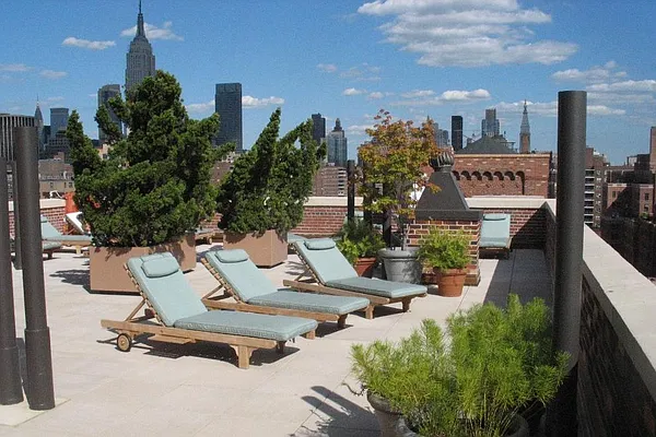 Sold by Corcoran | media 14