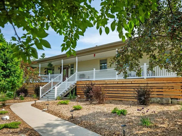 5076 Bluff Court Ln, Sturgeon Bay, WI 54235