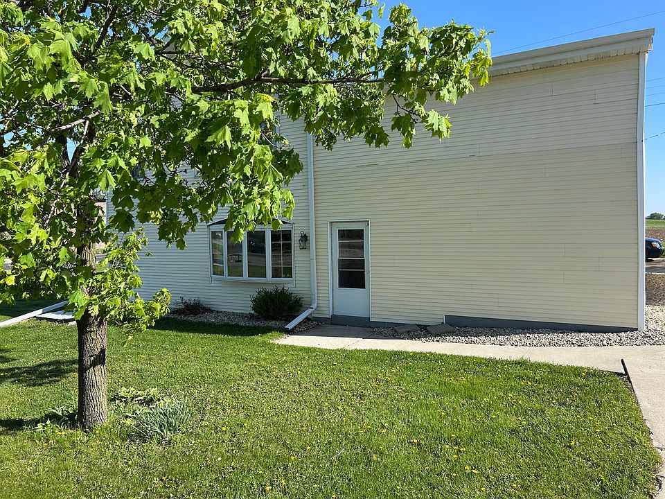 2nd image of 1257 County Rd W #1