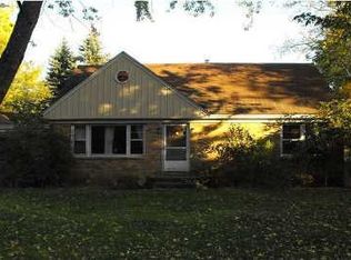 2443 38th St SW, Wyoming, MI 49519