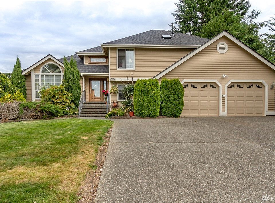 1st image of 9307 74th St SW