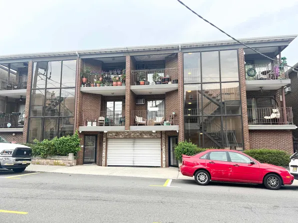 127 68th St APT 3, Guttenberg, NJ 07093