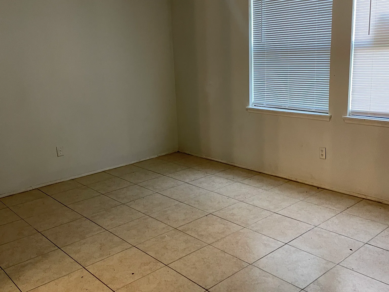 2 bed, 1176 sqft, $1,200 — Photo 1