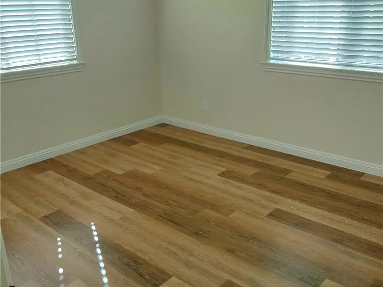 2704 W Grand Ave #B — Photo 8