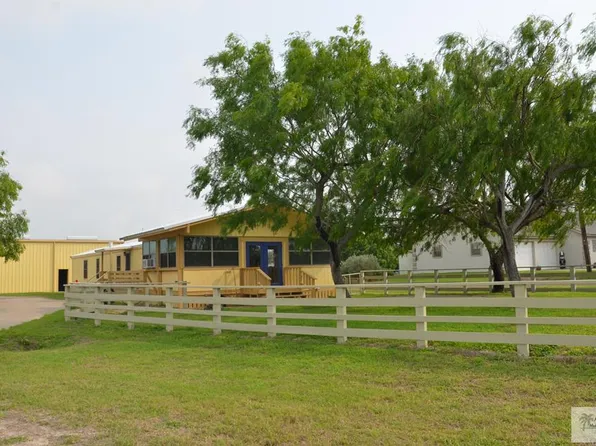 100 White Dr, Pt Mansfield, TX 78598