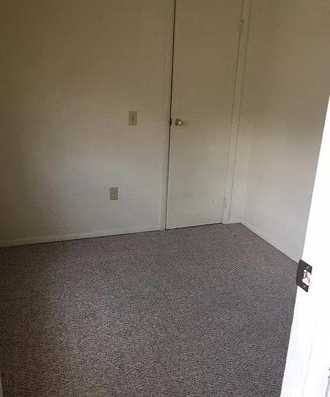 104 S Higgins Ave — Photo 6
