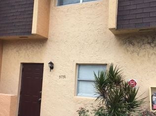 5751 Blueberry Ct, Lauderhill, FL 33313